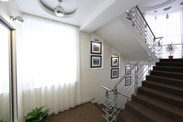 Комплекс зданий медицинского и отельного назначения в Киеве